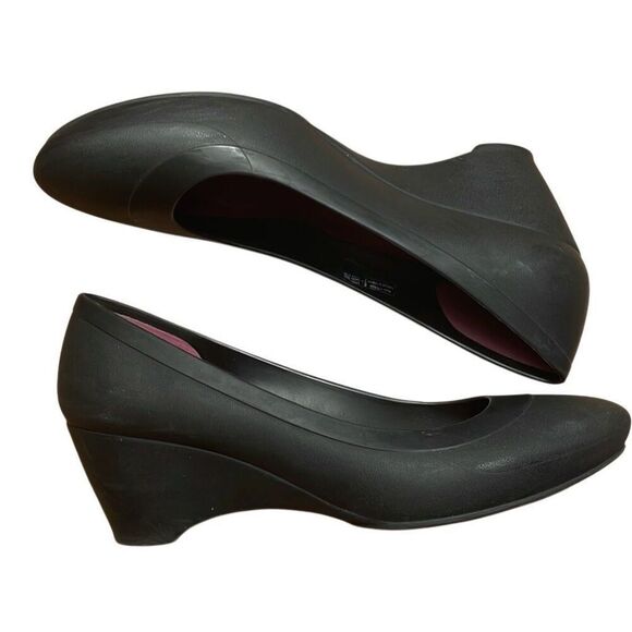 CROCS WOMEN'S LINA WEDGE ROUND TOE SLIP-ON PUMPS SIZE W7 - Picture 3 of 9
